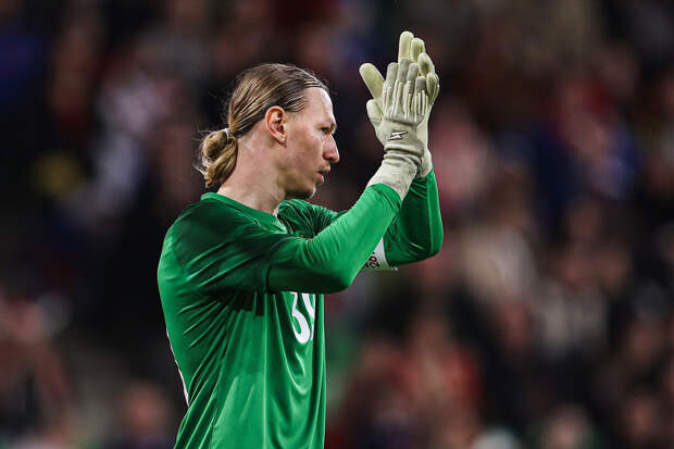 Сафонов получил минимальную оценку в "ПСЖ" за матч с "Баварией"