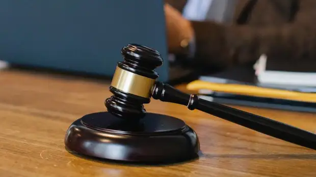 Петербургский суд заблокировал сайт со стихами про культуру АУЕ