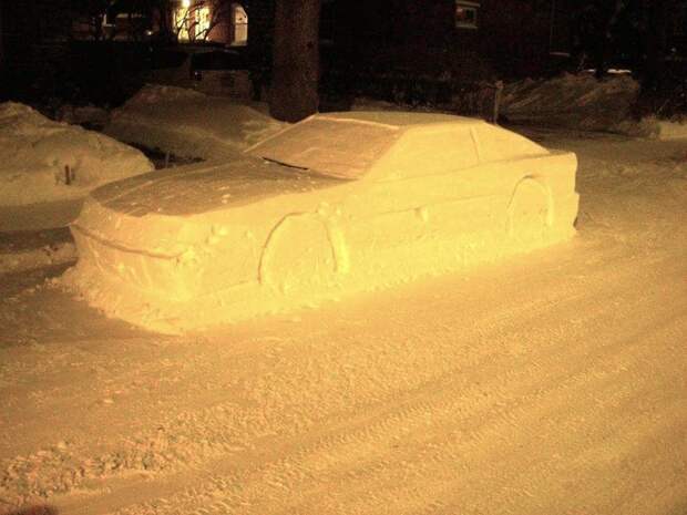 В Канаде вылепленный из снега автомобиль получил штраф за неправильную парковку авто, автоприкол, парковка, прикол, снег, снеговик, штраф, юмор