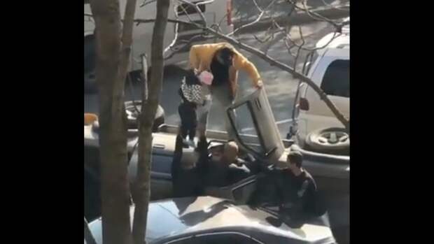 Во Владивостоке пьяный водитель с ребёнком в салоне попал в ДТП — соцсети