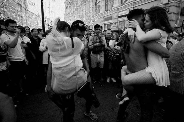 А вы поддерживаете девушку? А вы поддерживаете девушку? видео, девушки, иностранцы, мнение, обращение, отношения, секс, спорт, футбол, чемпионат мира