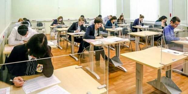 Известные блогеры провели уроки в столичных школах. Фото: mos.ru