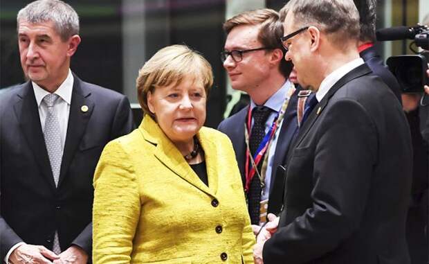 На фото: канцлер Германии Ангела Меркель на саммите глав государств и правительств стран ЕС в Брюсселе