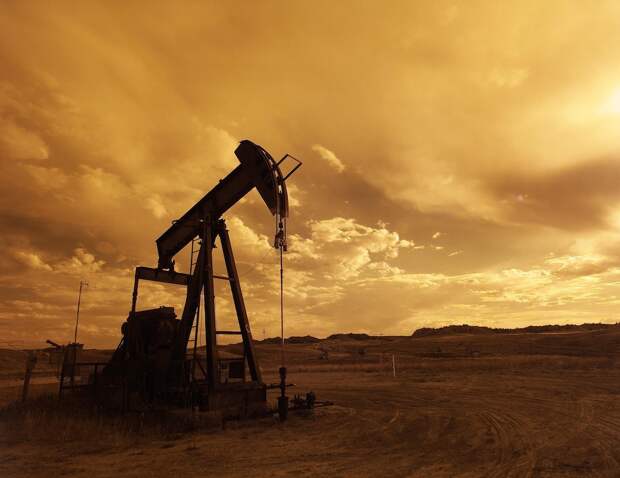 Евросоюз планирует перейти с доллара на евро при оплате иранской нефти