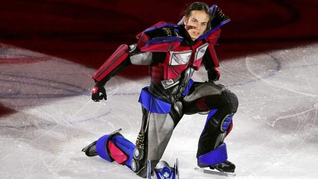 «У меня всегда есть чёткий план»: Гуменник — о постановке «Онегина», прыжках вслепую и костюме трансформера