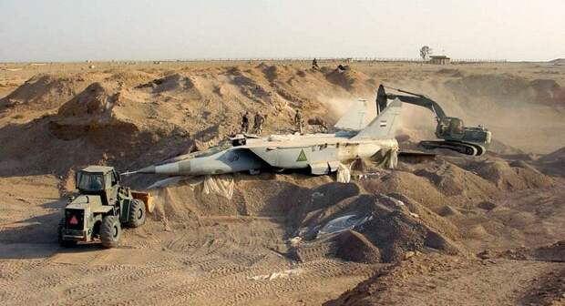 Ещё один раскопанный, по-видимому, МиГ-25