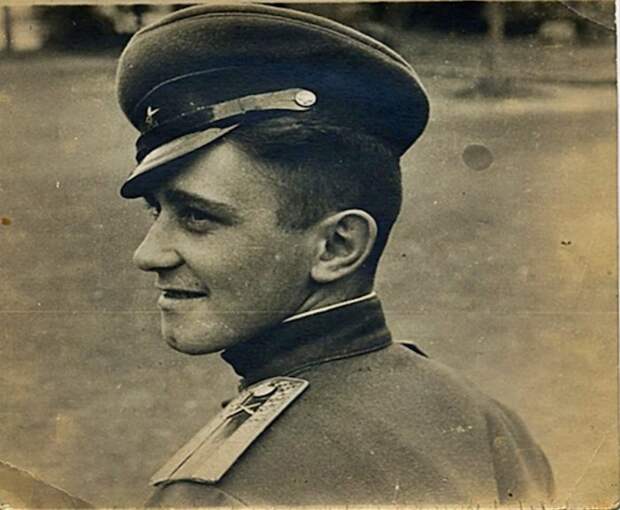 Бандера - советский офицер