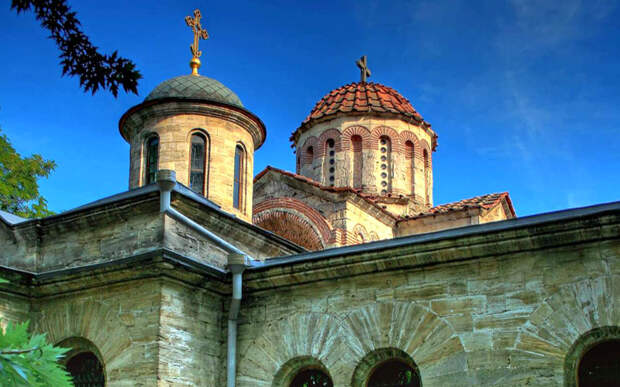 http://crimea-media.ru/Base/Cathedral/Hram_Ioana_Predtechi/Hram_Ioanna_Predtechi_5B.jpg