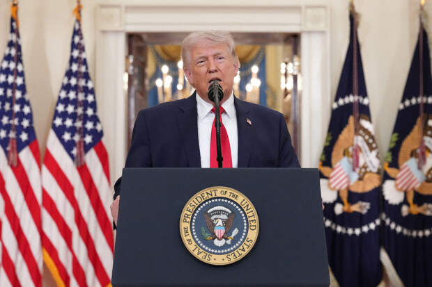 Трамп снова обрушился с критикой на папу Римского накануне поездки Рубио в Рим