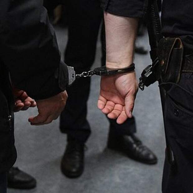 В Москве задержали иностранца за попытку вывода денег по поддельным документам