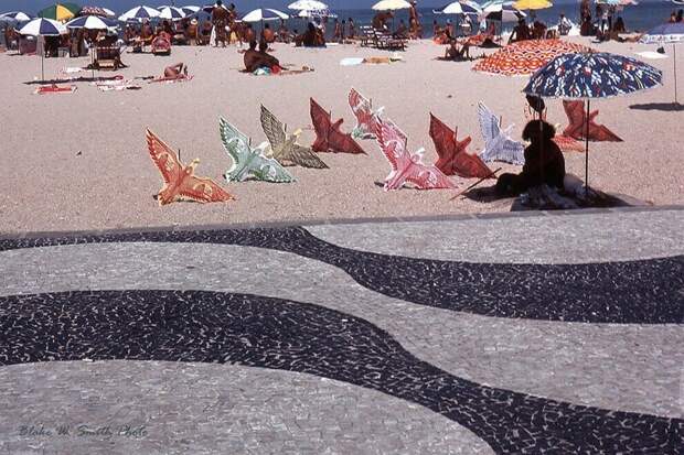 Красивые цветные фотографии пляжной жизни в Рио-де-Жанейро. 1970‑х
