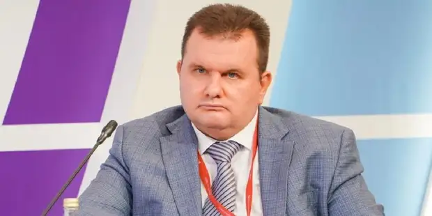 "Когда они уже нажрутся?" У ответственного за экологию обнаружили недвижимость и парк "мерсов" на 1,6 млрд