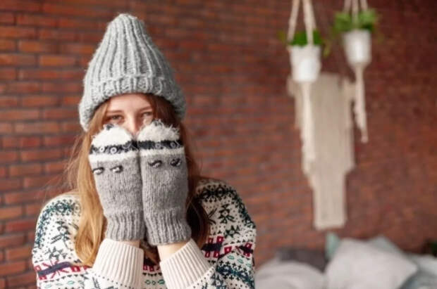 Врач Горбунова заявила об опасности отказа от ношения шапки в марте