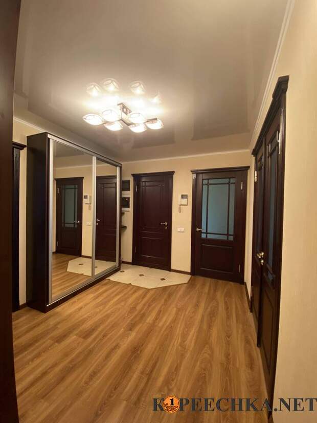 4-х комнатная квартира в центре ул.Артема в Донецке - 12 500 000 руб