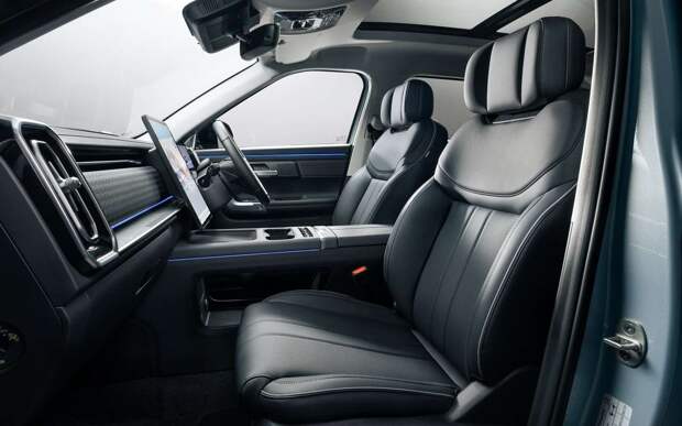 Китайский автомобиль впервые возглавил авторынок Британии: что это за машина?