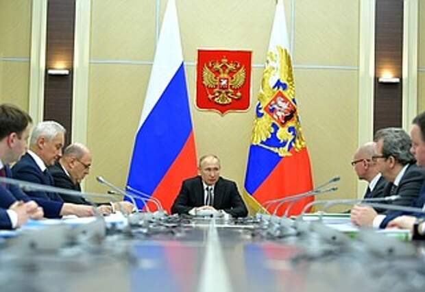 Совещание о мерах по поддержке экономики.