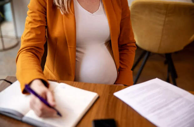 Мать беременной от мигранта 13-летней нелегально помогала иностранцам