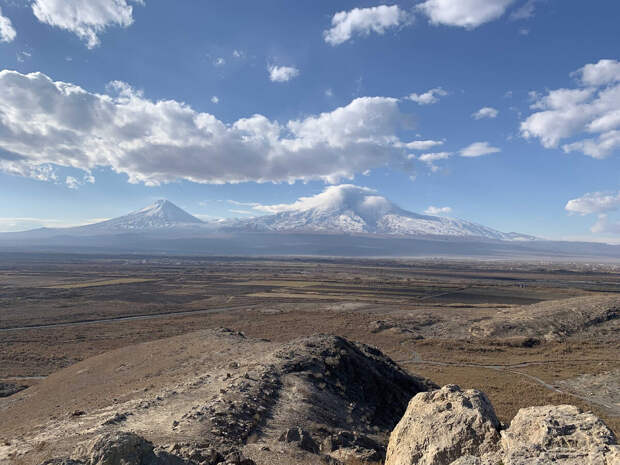 Тысяча миль по Армении. Искать Кочвег, побывать на древнейшей винодельне и застрять на Селимском перевале