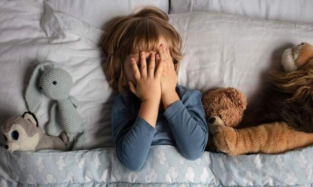 «Спящий зоопарк» и «Облачный атлас»: 7 расслабляющих игр, которые помогут ребенку уснуть