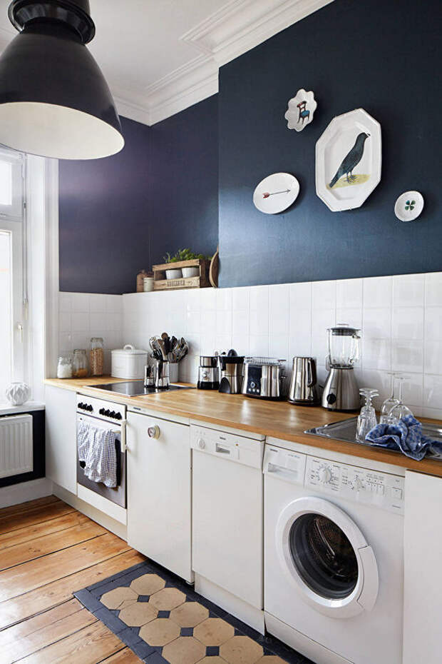 скандинавский стиль в интерьере кухни тёмно-синий