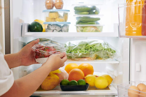 Какие 5 продуктов нельзя хранить в пластиковых контейнерах