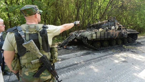 ДНР: ополченцам удалось отбить атаки украинских военных под Донецком ДНР: ополченцам удалось отбить атаки украинских военных под Донецком