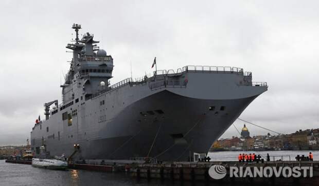 Российские моряки начнут обживать французские "Мистрали" Российские моряки начнут обживать французские "Мистрали"
