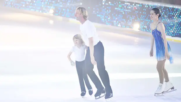 Адвокат сообщил, что сыну Плющенко проведут повторную экспертизу на синдром Аспергера