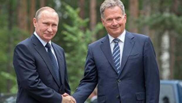 Президент РФ Владимир Путин и президент Финляндии Саули Ниинисте в Финляндии. 27 июля 2017