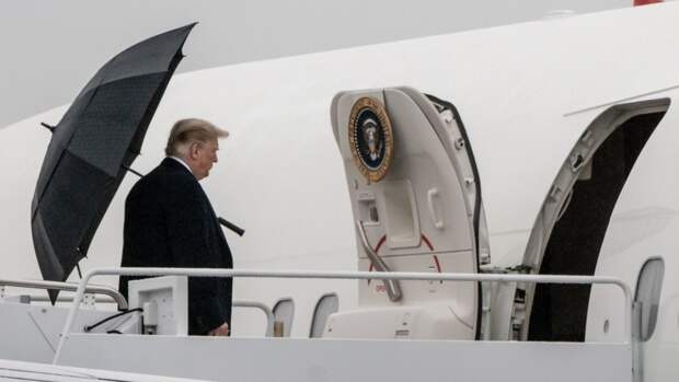 Писал в Twitter, пока другие мокли под дождем: Трамп отказался ехать на американское кладбище во Франции