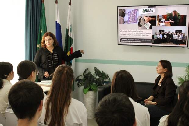 В Адыгейской республиканской гимназии прошло мероприятие, посвященное адыгейскому языку