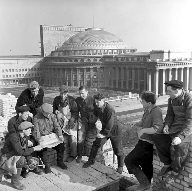 Как Юрия Гагарина встречали после полета (ФОТО)
