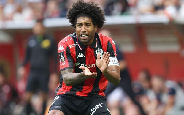 Экс-игрок «Баварии» Данте летом вернется в клуб в качестве тренера