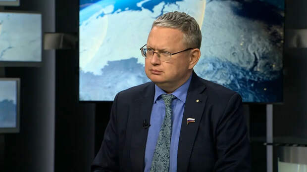 "Вы сейчас будете смеяться": Делягин озвучил "потрясающую новость". Министр Решетников отличился