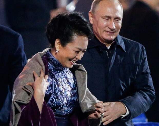 Оскорбил ли Путин китайцев шалью