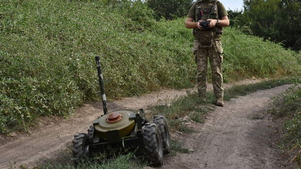 Independent: ВСУ стали применять новую тактику с применением наземных роботов