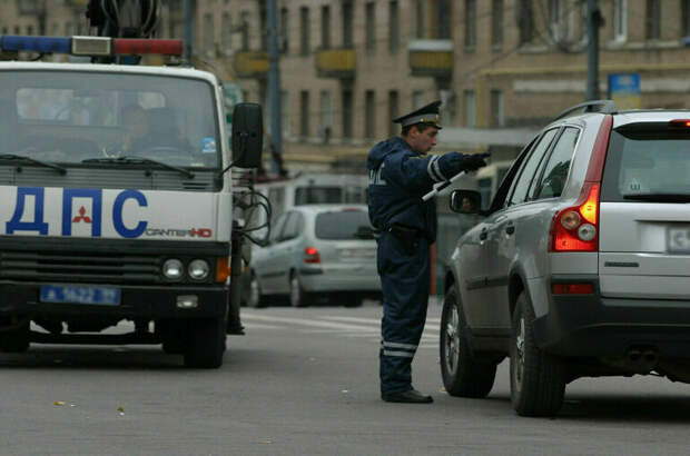 В МВД разъяснили новый порядок надзора за дорожным движением в России