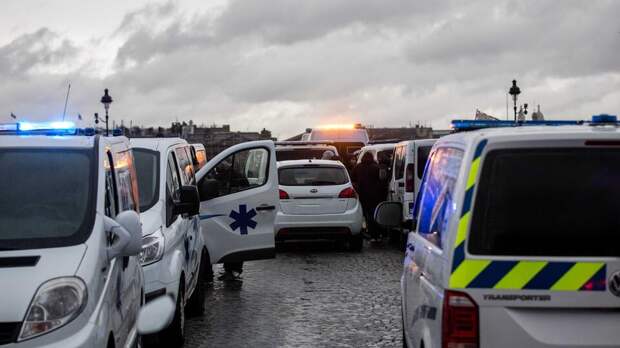 Около 200 детей отравились на курорте во Франции