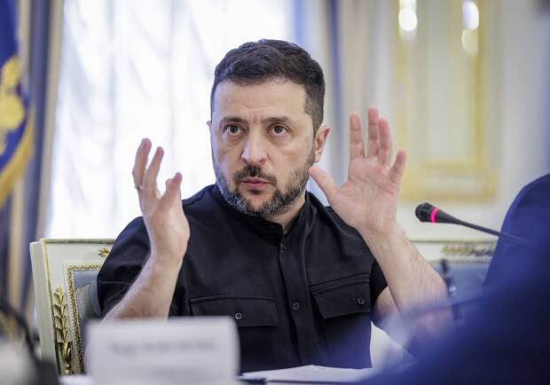 В Киеве сообщили об обсуждении тихого переворота в политическом закулисье