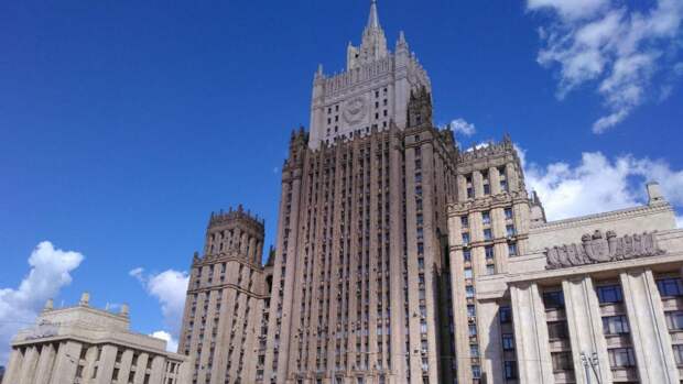 МИД РФ жестко ответил Псаки на слова об антироссийских санкциях