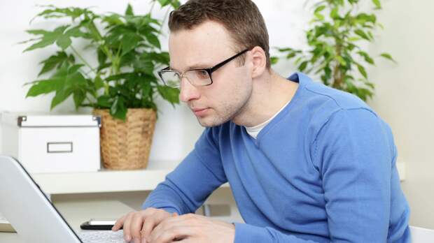 В России началась короткая рабочая неделя