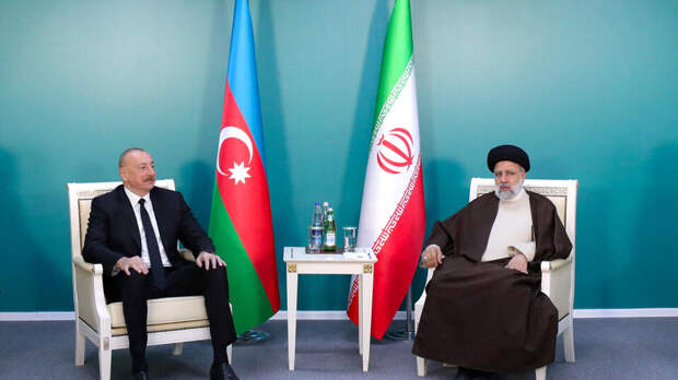 Ильхам Алиев предложил Ирану помощь в связи с ЧП с вертолетом Раиси