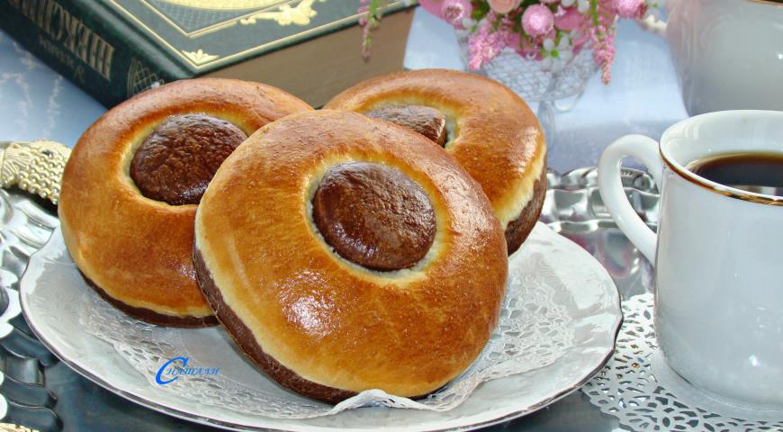 Сдобные булочки с какао. Шаг 5