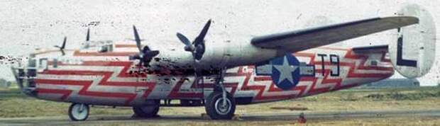 Зачем американцы красили самолёты в "клоунский" камуфляж? военное, истории, ностальгия, факты