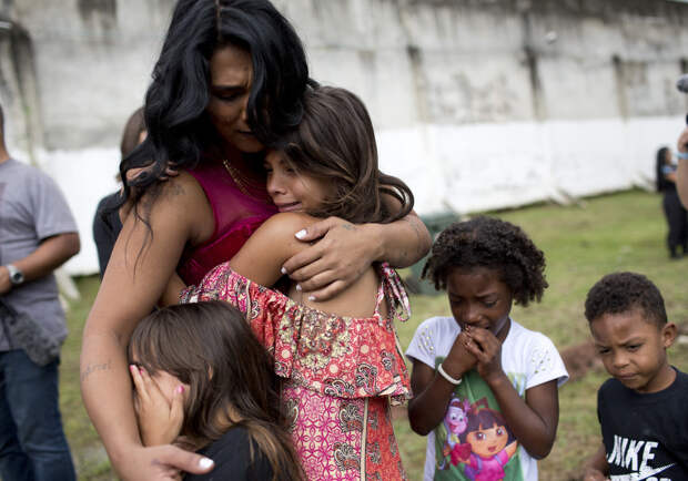 Конкурс красоты в бразильской тюрьме