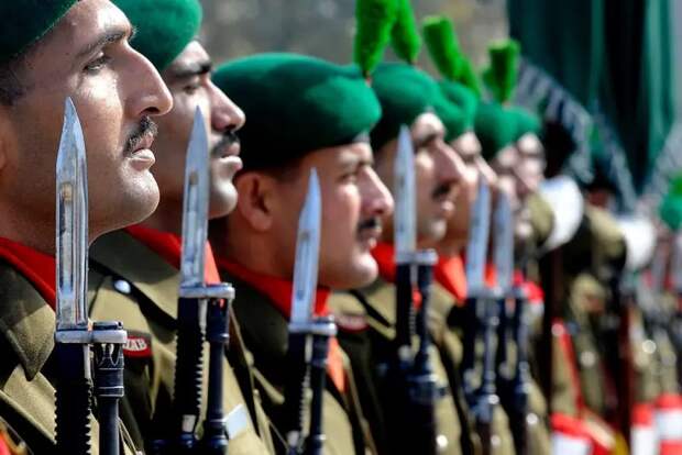 Женщине-христианке впервые присвоено звание генерала армии Пакистана