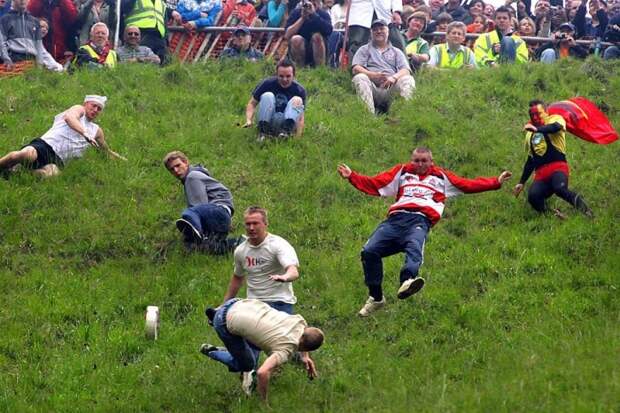 Cooper's Hill Cheese-Rolling. / Фото: www.lolwot.com