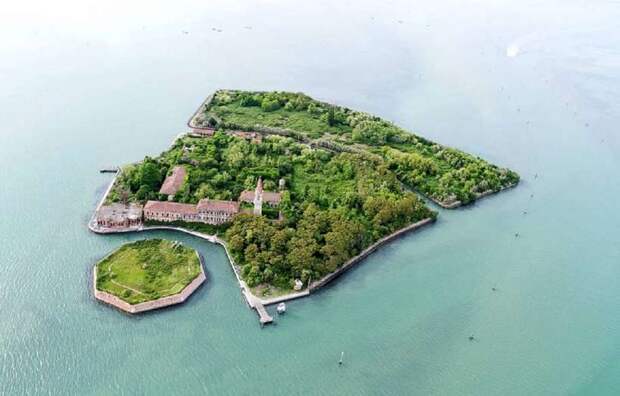 Повелья — зловещий остров чумы, куда хотят пригласить туристов