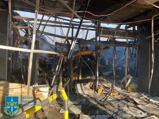 Одесситы приходят в себя не столько от последней мощнейшей ракетной атаки (хотя не без этого), сколько от заявления руководителя объединенного пресс-центра Оперативного командования Юг Натальи...-4