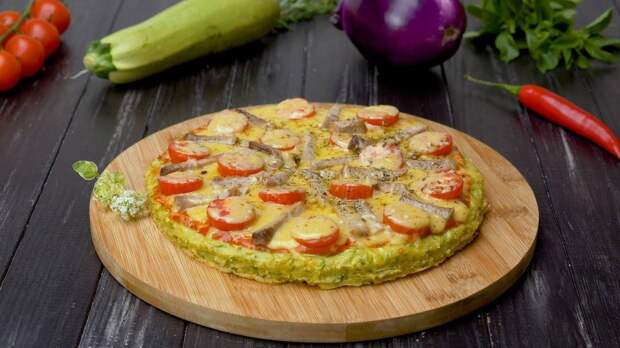 Минимум углеводов, максимум вкуса: рецепт полезной пиццы из кабачков